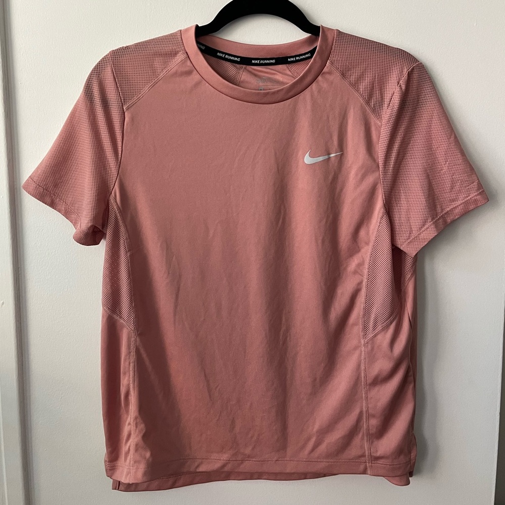 Nike Dri-Fit Shirt, Light Pink